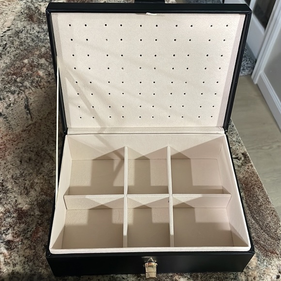 Jewelry Box - Picture 4 of 5